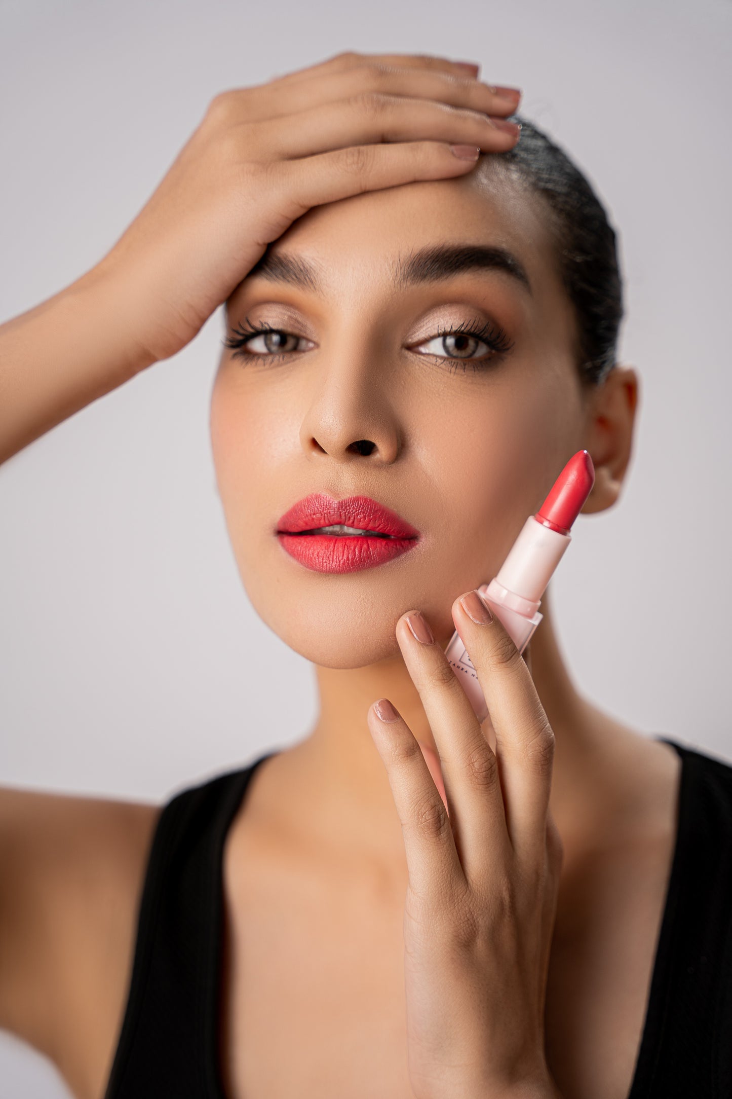 coral shade lipstick